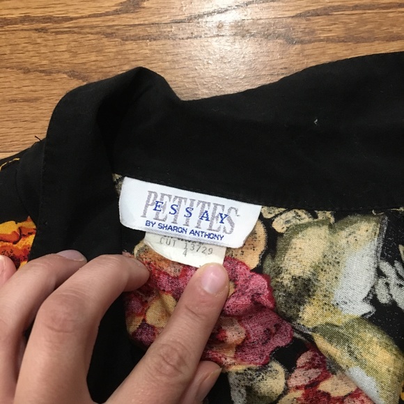 5 for $25! Vintage 80s cropped blazer - Picture 3 of 5